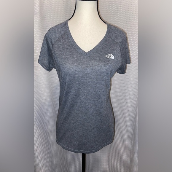 Women’s THE NORTH FACE Vaporwick heather gray T-Shirt size medium - Picture 1 of 8